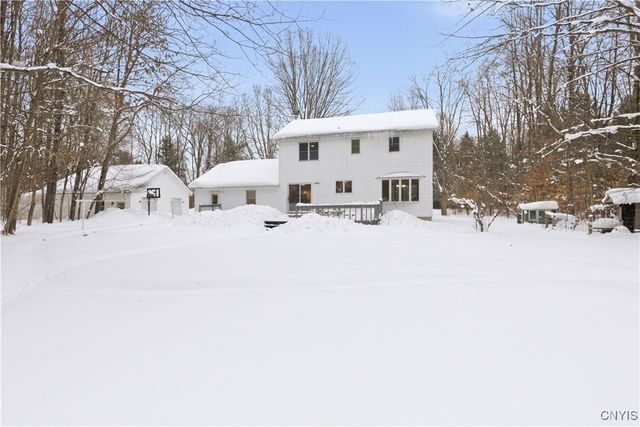 14 Parker Road, Constantia, NY 13044