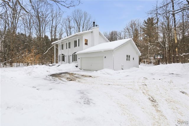 14 Parker Road, Constantia, NY 13044