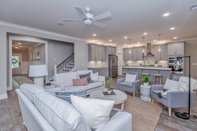 103 Augusta Pass Drive, Ridgeville, SC 29472