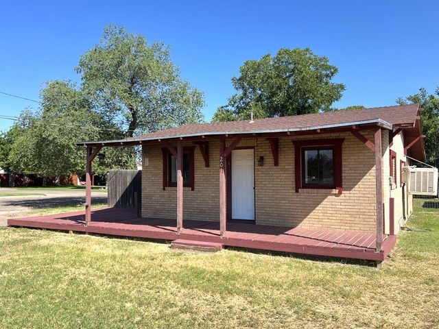 201 E Marfa Ave, Alpine, TX 79830