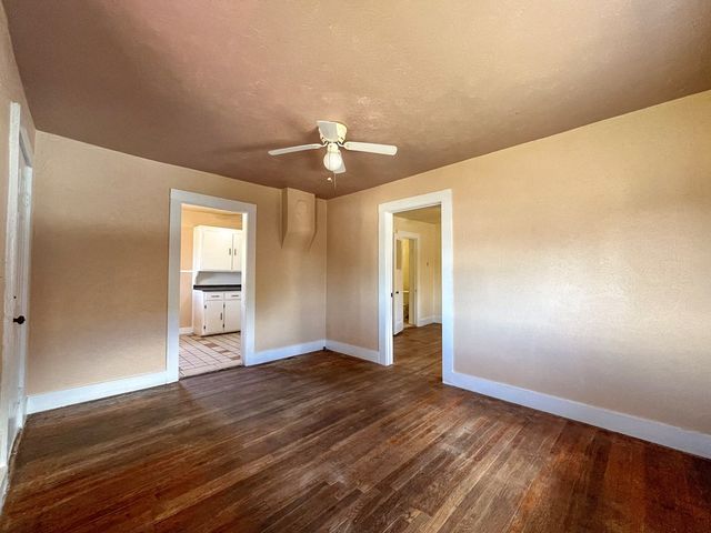 201 E Marfa Ave, Alpine, TX 79830