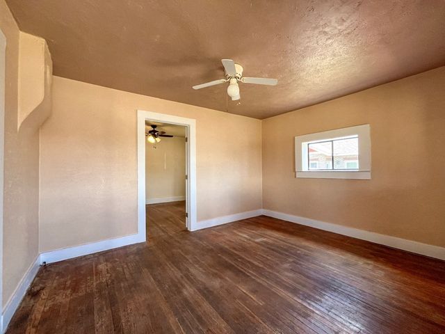 201 E Marfa Ave, Alpine, TX 79830