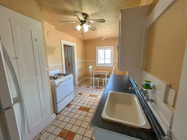 201 E Marfa Ave, Alpine, TX 79830