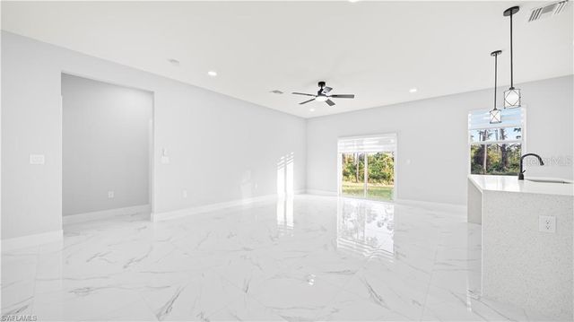 1110 GARIBALDI STREET E, Lehigh Acres, FL 33974