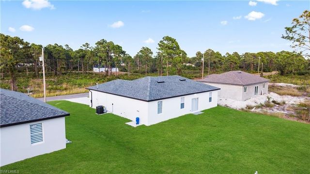 1110 GARIBALDI STREET E, Lehigh Acres, FL 33974