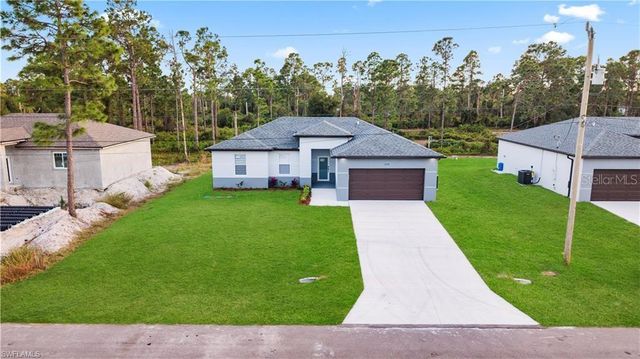 1110 GARIBALDI STREET E, Lehigh Acres, FL 33974