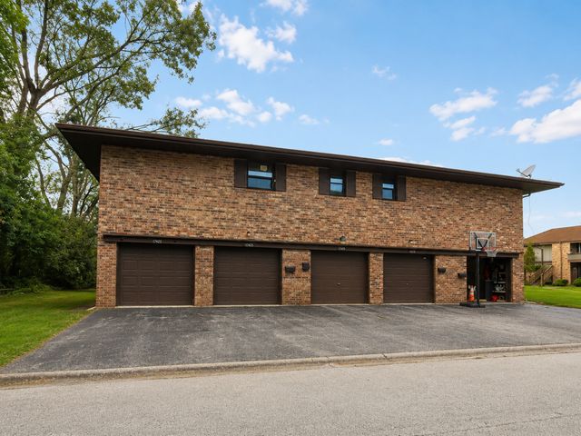 19428 Oak Avenue 83, Country Club Hills, IL 60478