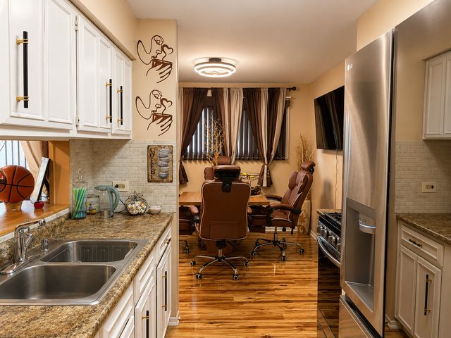 19428 Oak Avenue 83, Country Club Hills, IL 60478