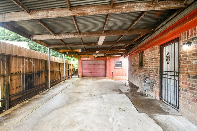 12610 Plum Meadow Lane, Houston, TX 77039