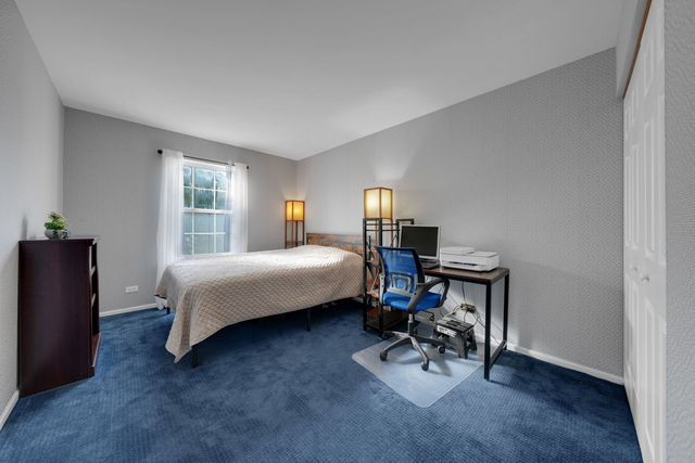135 PINEHURST Drive, Mundelein, IL 60060