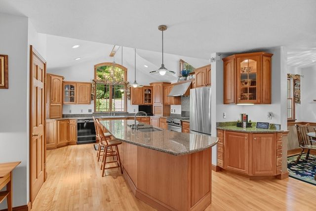 201 Belchertown Rd, Ware, MA 01082