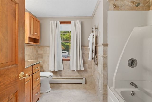 201 Belchertown Rd, Ware, MA 01082