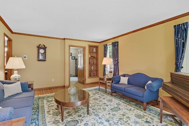 201 Belchertown Rd, Ware, MA 01082