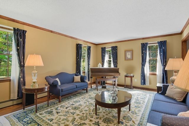 201 Belchertown Rd, Ware, MA 01082