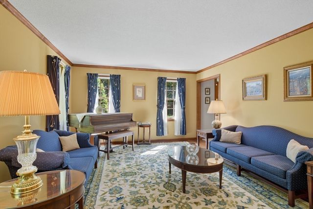 201 Belchertown Rd, Ware, MA 01082