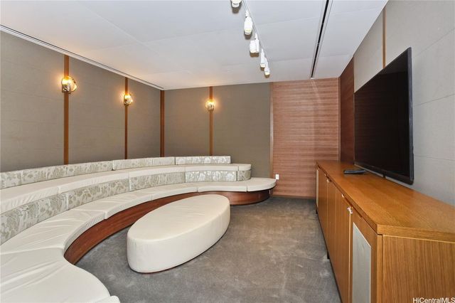 888 Kapiolani Boulevard 1802, Honolulu, HI 96813