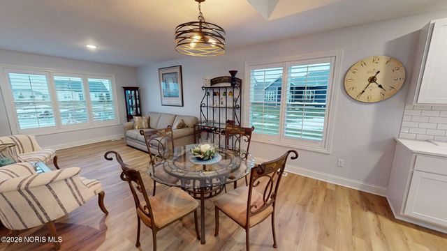 1184 Dublin Drive, Waterville, OH 43566