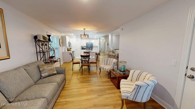 1184 Dublin Drive, Waterville, OH 43566