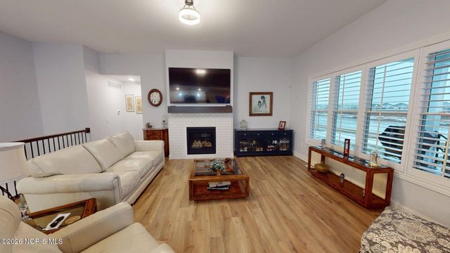 1184 Dublin Drive, Waterville, OH 43566