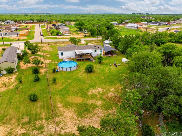 238 Las Palomas, Lytle, TX 78052