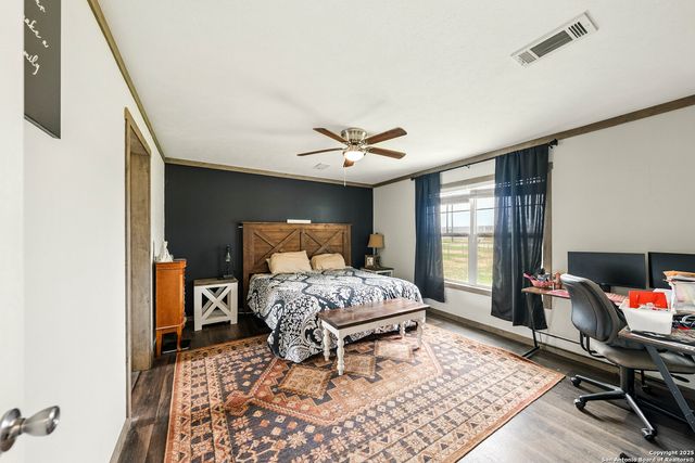 238 Las Palomas, Lytle, TX 78052