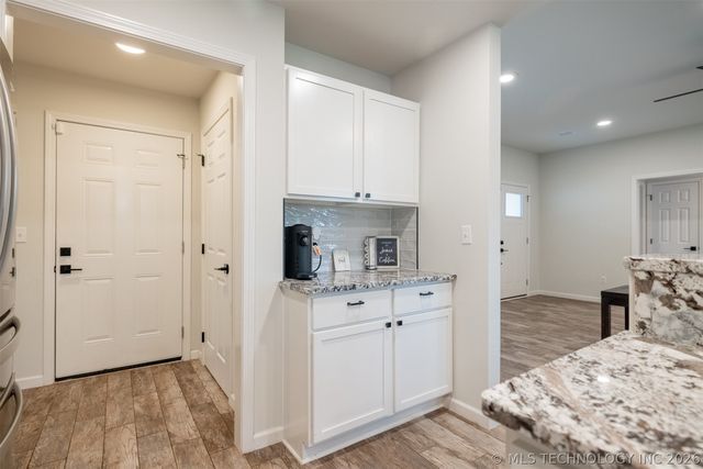 413 E Jean Pierre Street, Chouteau, OK 74337