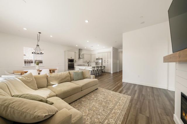 7991 Combine Way, Antelope, CA 95843