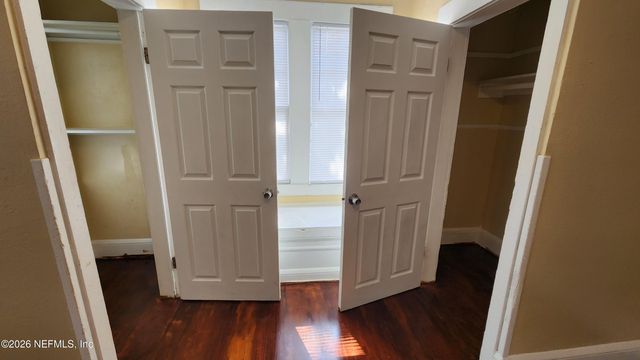 2036 MONCRIEF Road, Jacksonville, FL 32209
