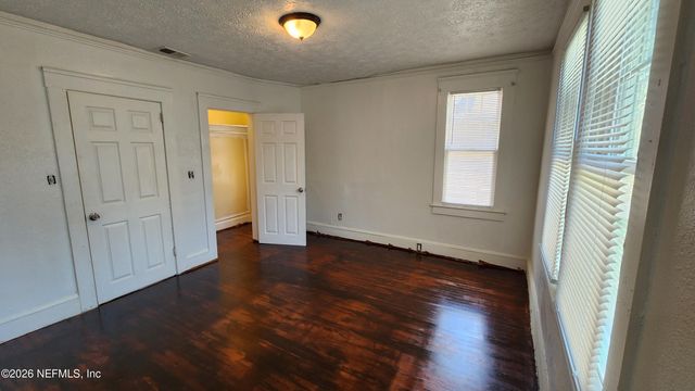 2036 MONCRIEF Road, Jacksonville, FL 32209
