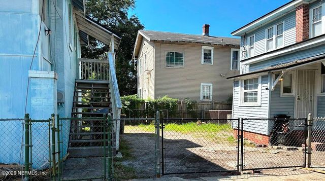 2036 MONCRIEF Road, Jacksonville, FL 32209