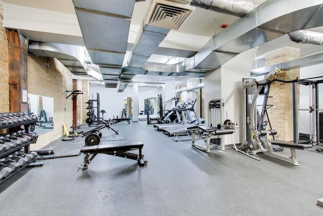 520 W HURON Street 409, Chicago, IL 60654