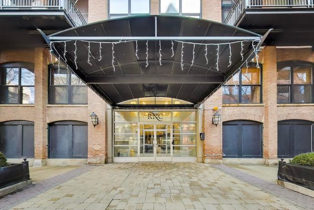 520 W HURON Street 409, Chicago, IL 60654