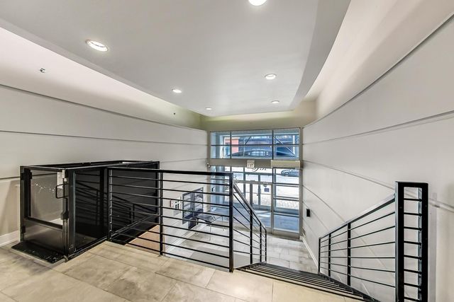 520 W HURON Street 409, Chicago, IL 60654