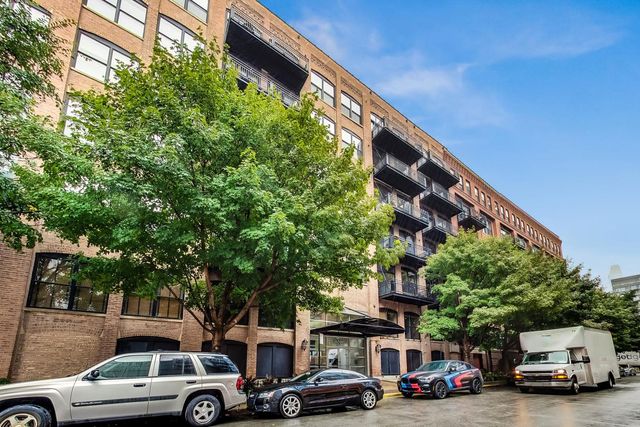 520 W HURON Street 409, Chicago, IL 60654