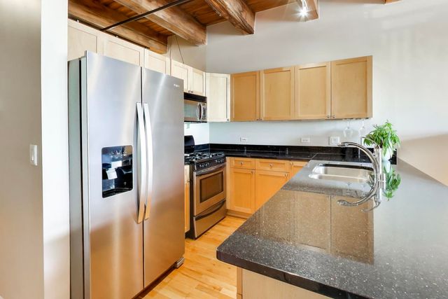 520 W HURON Street 409, Chicago, IL 60654