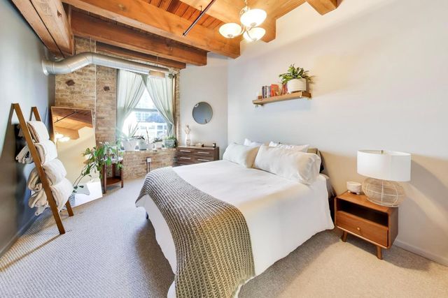 520 W HURON Street 409, Chicago, IL 60654