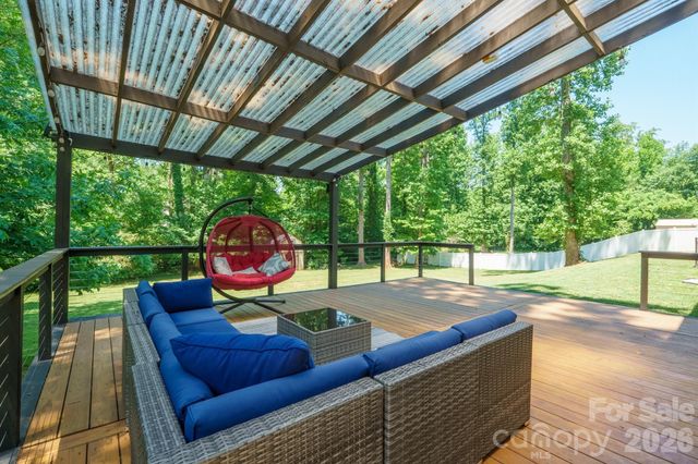 9027 Leah Meadow Lane, Charlotte, NC 28227