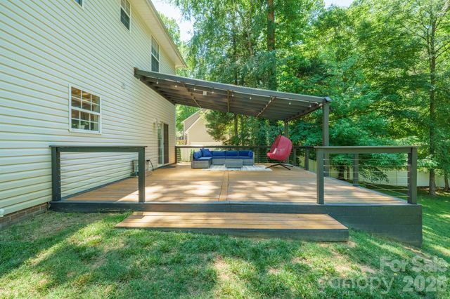 9027 Leah Meadow Lane, Charlotte, NC 28227