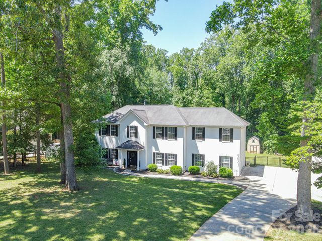 9027 Leah Meadow Lane, Charlotte, NC 28227