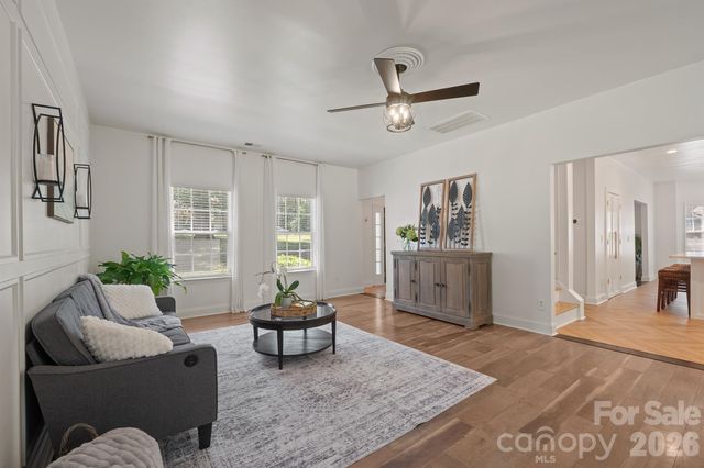 9027 Leah Meadow Lane, Charlotte, NC 28227