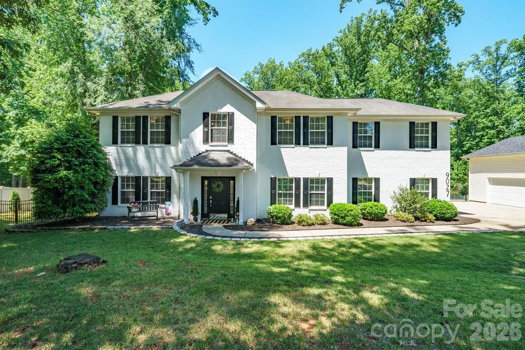 9027 Leah Meadow Lane, Charlotte, NC 28227