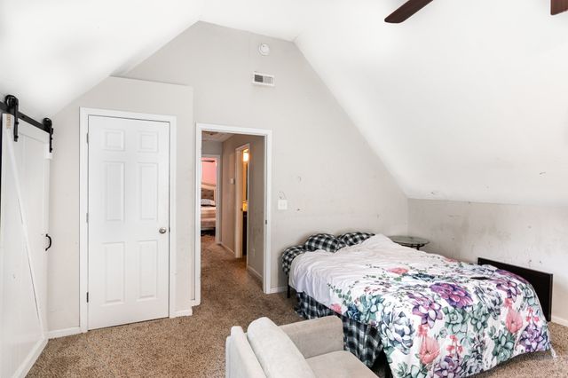 408 Helton Dr, Clarksville, TN 37042