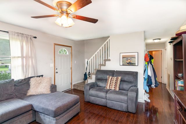 408 Helton Dr, Clarksville, TN 37042