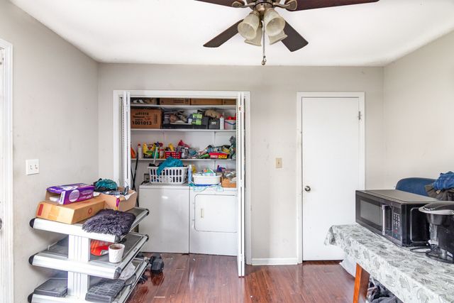 408 Helton Dr, Clarksville, TN 37042