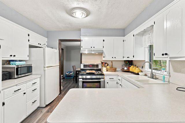 10048 Upton Road, Bloomington, MN 55431