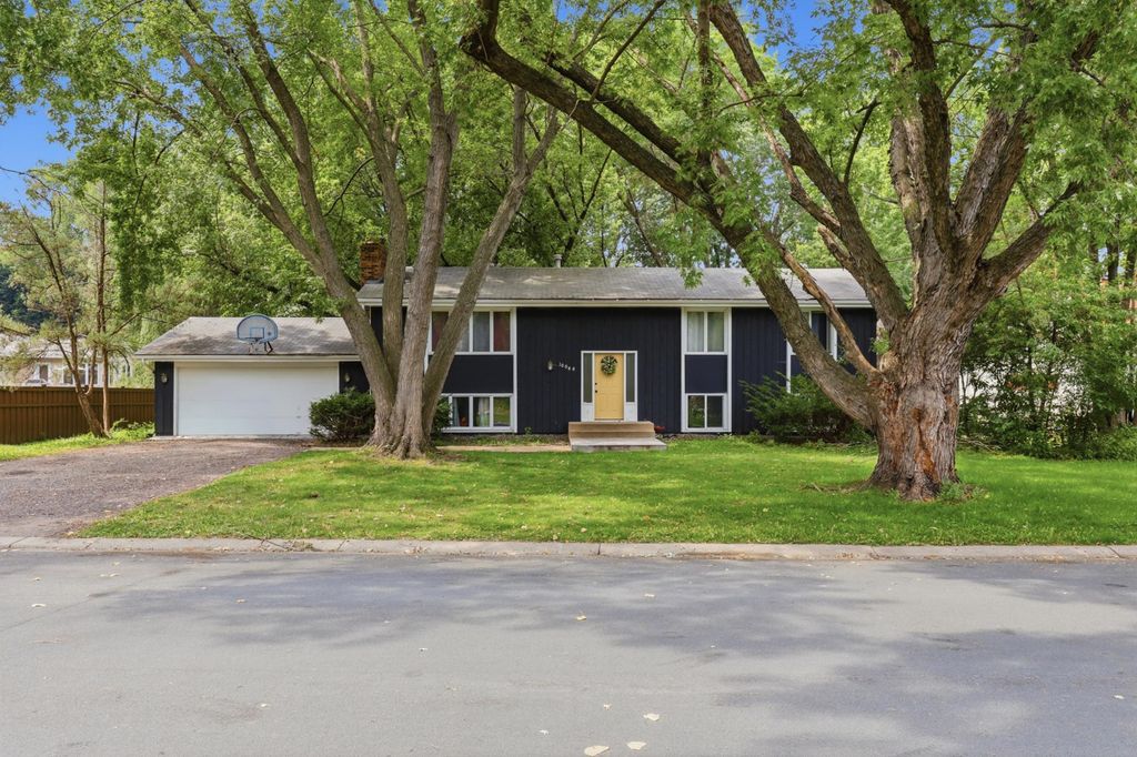10048 Upton Road, Bloomington, MN 55431