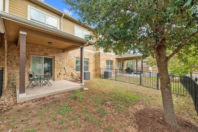 516 E Slaughter LN 702, Austin, TX 78744
