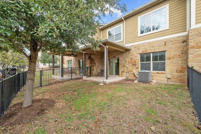 516 E Slaughter LN 702, Austin, TX 78744