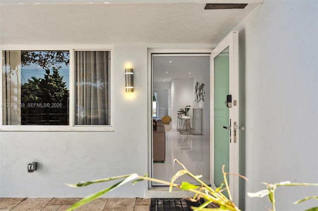 5005 Johnson St, Hollywood, FL 33021