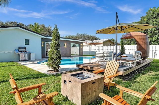 5005 Johnson St, Hollywood, FL 33021